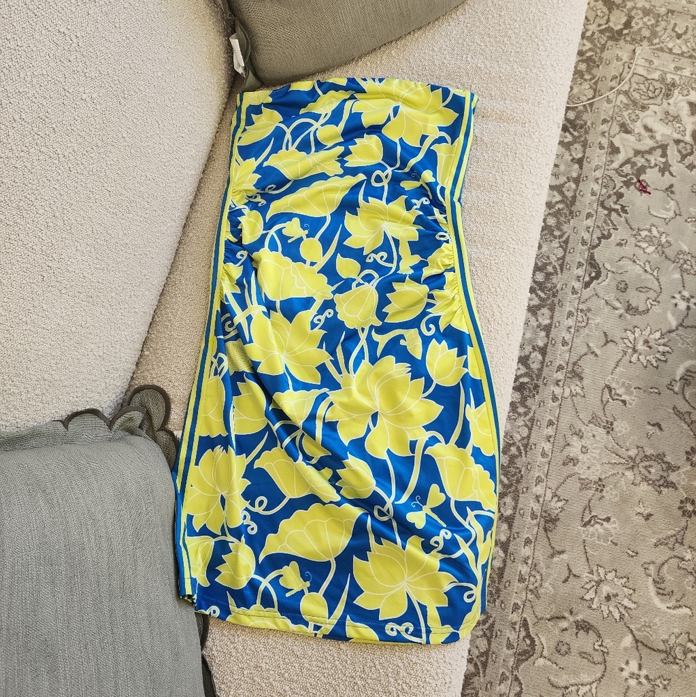 Gretchen Scott Strapless Lovely Lotus Mini Dress 🤍